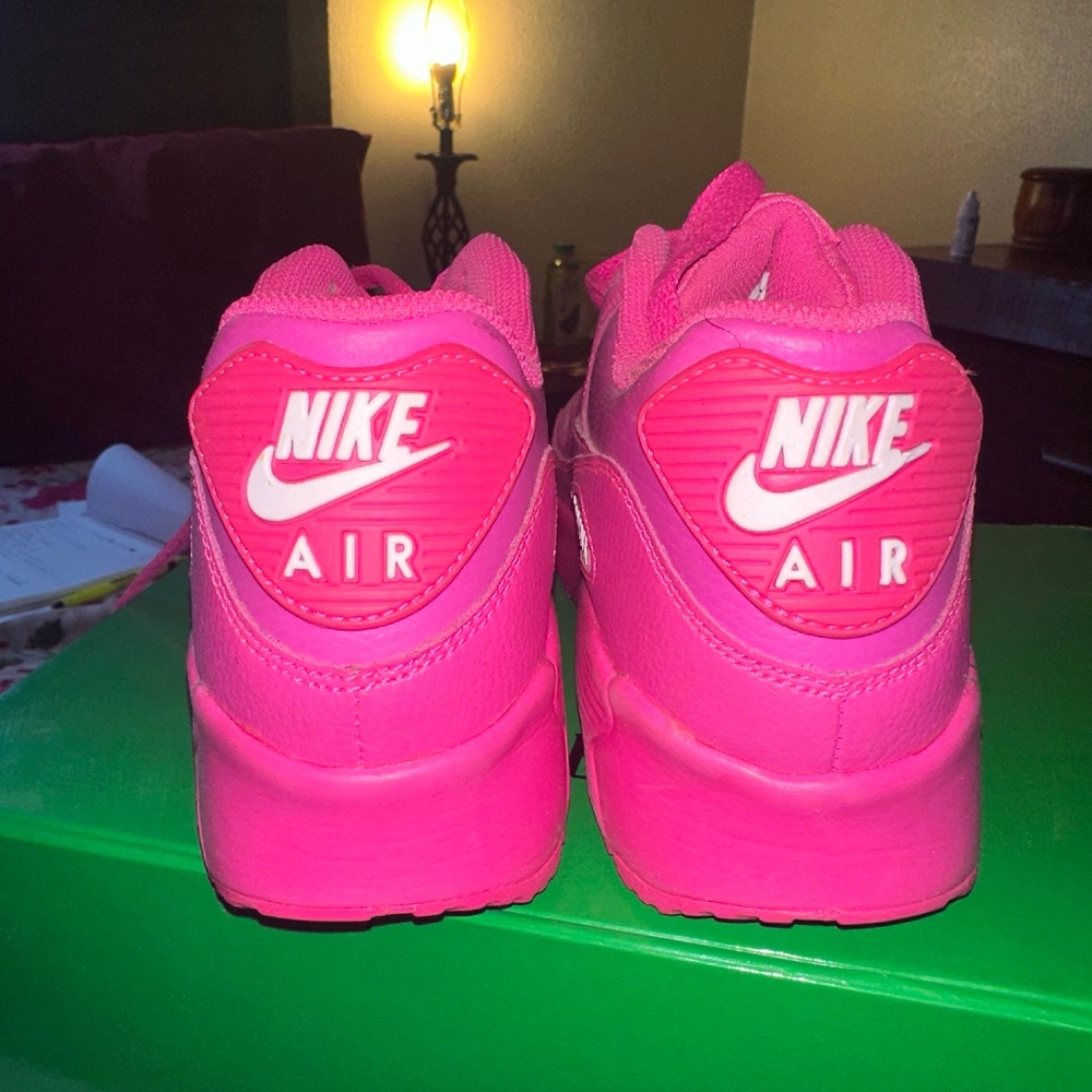 Pink Nike air max